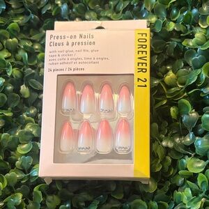Forever 21 Gradient Press-On Nails with Rhinestones